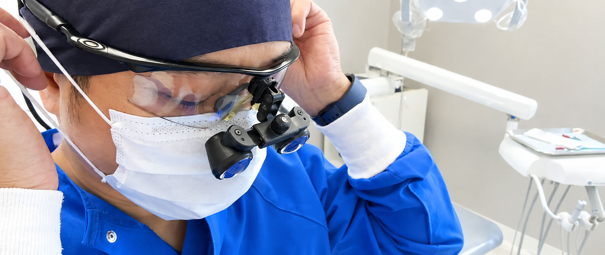 Dr. Seung Yub Song preparing for dental care